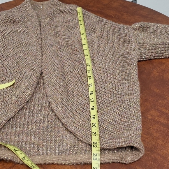 Cuddly Shrug Sweater Beige/Gold/Mauve O/S EUC - Picture 6 of 9